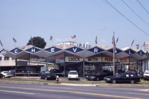 Photo of the diamond shaped roof of Bob Peck Chevrolet