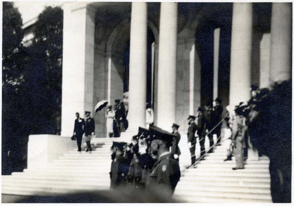 King George VI and Queen Elizabeth at the Arlington Cemetery, June 1939.