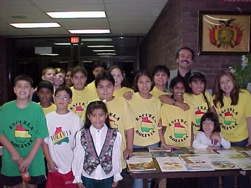 A group of students of Escuela Bolivia.