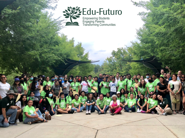 Students and teachers at Edu-Futuro, from the program website.